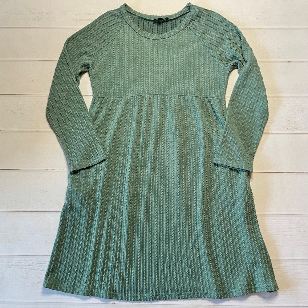 Suzanne Betro - Women’s Green Long Sleeve Dress